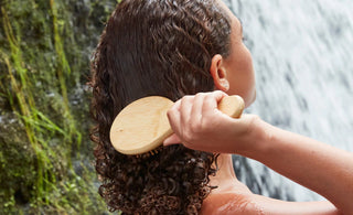 Jarní očista vlasů: 4 kroky pro vlasovou regeneraci